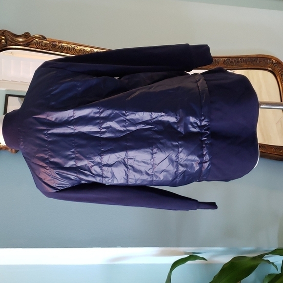 cHICO'S Zenergy Fleece Mixed Fabric Puffer Jacket - Picture 6 of 13